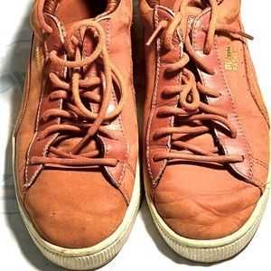 Puma casual leather look and feel shoe